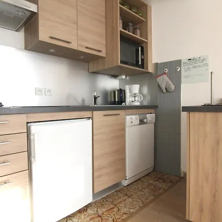 Confortable Pour 4, A 50m Des Pistes Et Proche Commodites - L'alpe D'huez - Fr-1-405-205 *