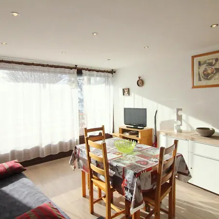 Apartment Confortable Pour 4, A 50m Des Pistes Et Proche Commodites - L'alpe D'huez - Fr-1-405-205 Huez