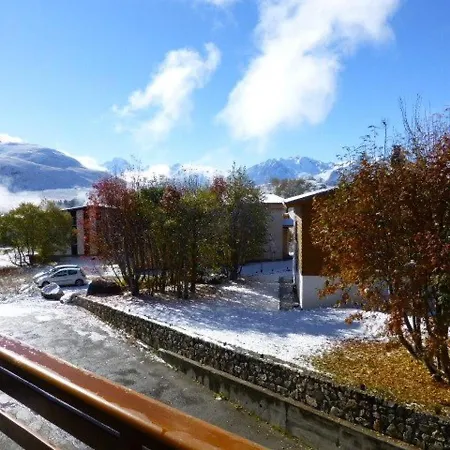 Confortable Pour 4, A 50m Des Pistes Et Proche Commodites - L'alpe D'huez - Fr-1-405-205 Apartment Huez